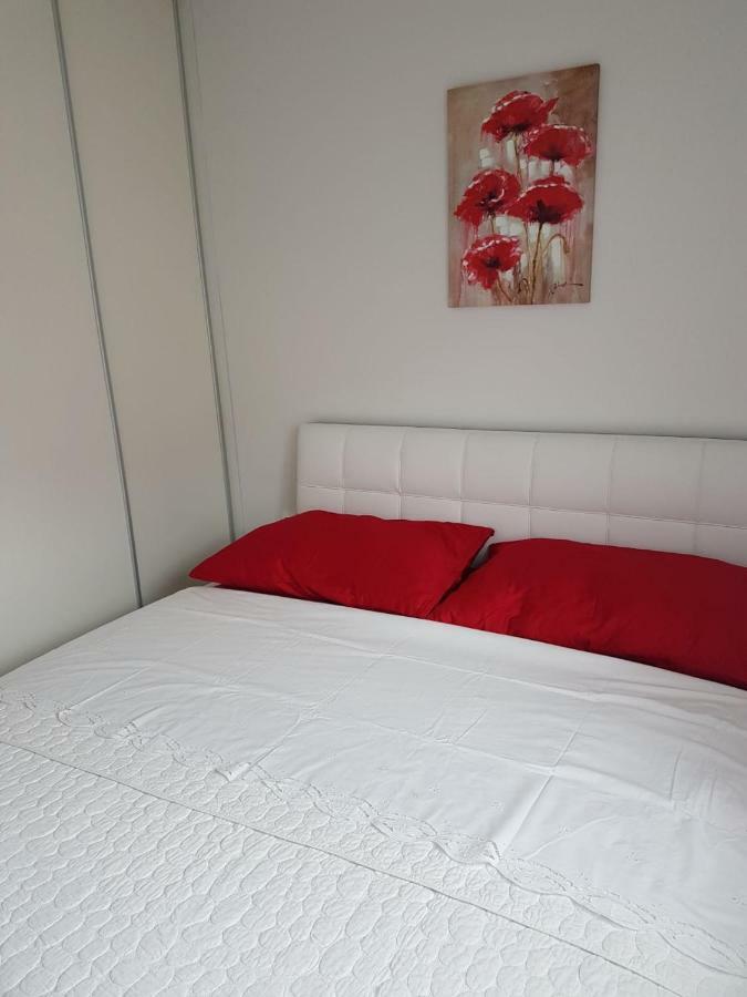 Dijana Apartment *